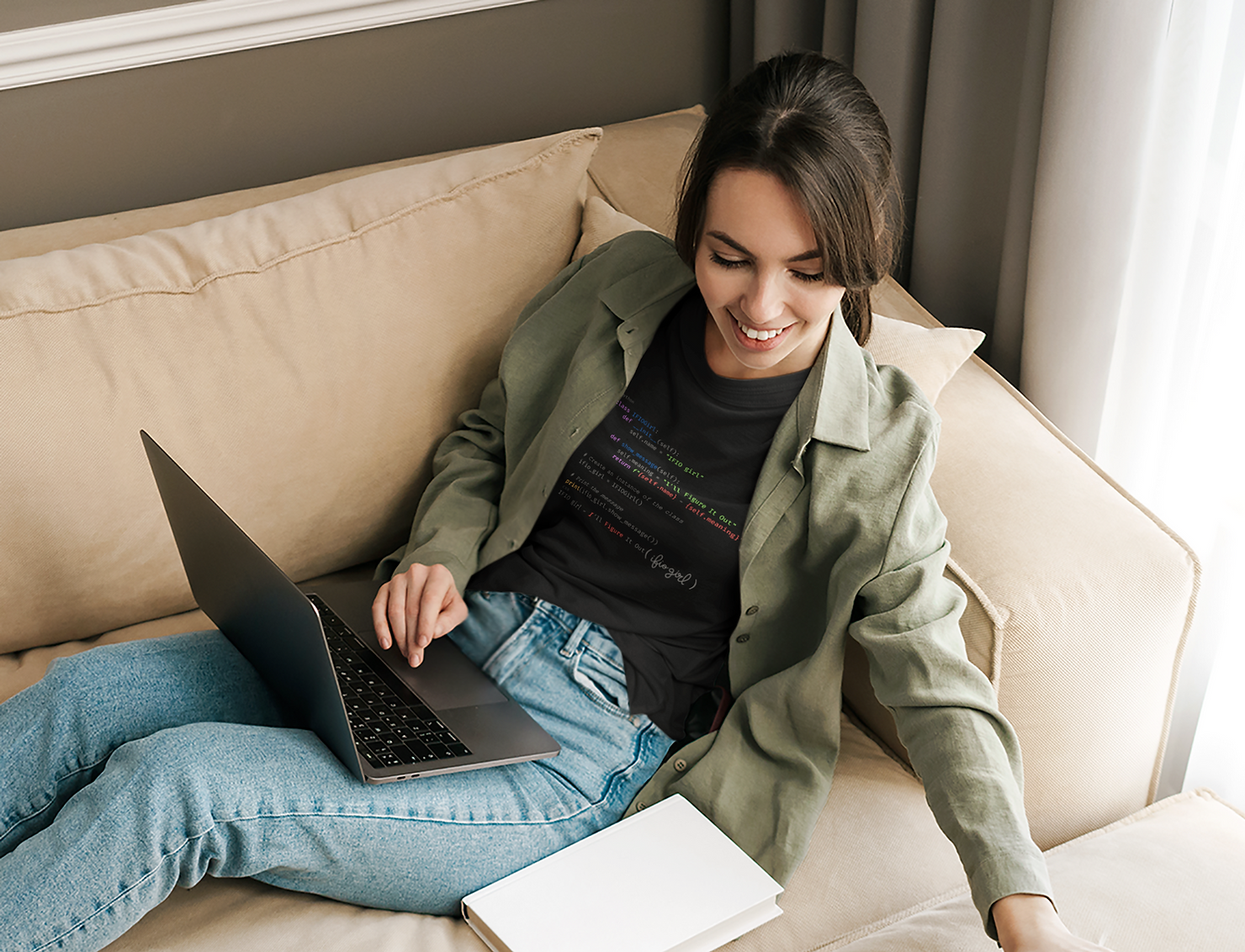 SPECIAL EDITION - IFIO GIRL - PYTHON CODING TEE