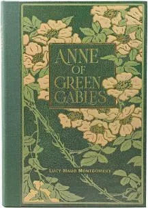 vintage looking book cover of anne of green gables